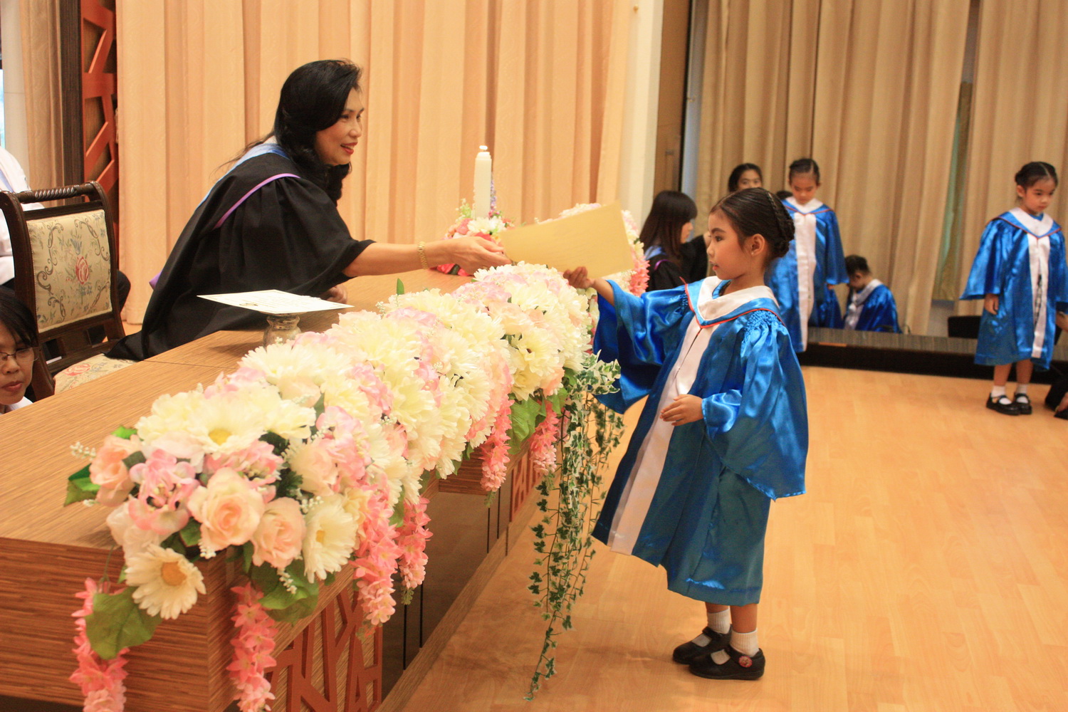 2015-02-28_kindergarten3_Graduation_175